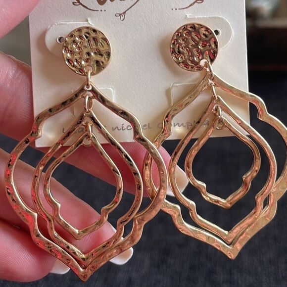 WORN Look goldtone EARRINGS Vintage Style - Picture 3 of 3